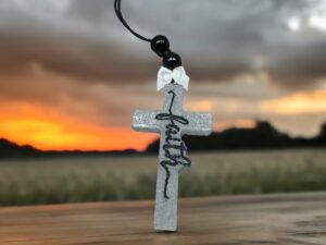 Faith Cross-Wicked Freshie - Fresh Linen