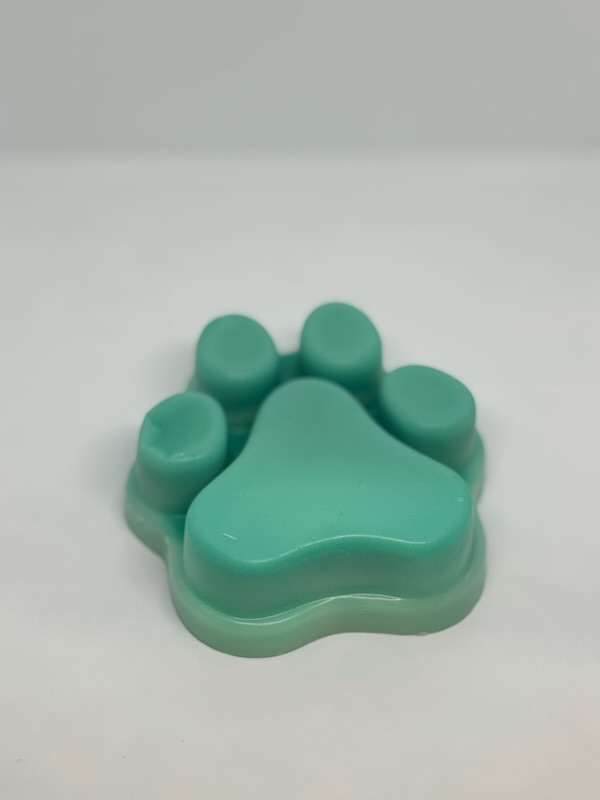 🐾 Wicked Wax Melts – Large Dog Paw (3 oz / 85 g)